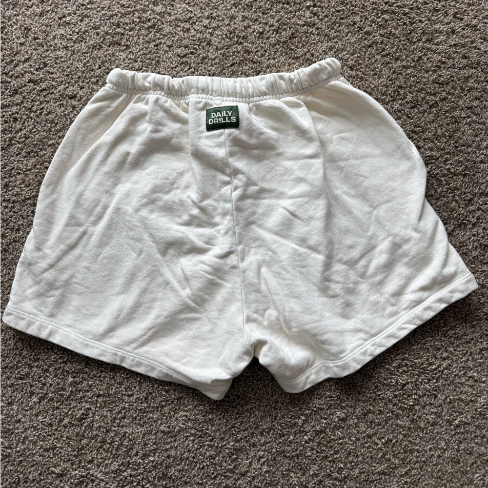Daily Drills White 100% Cotton Sweat Shorts Size Medium